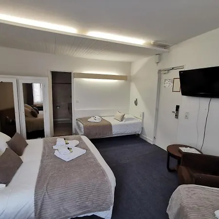 Des Falaises Hotel