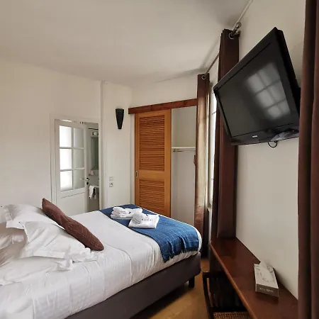 Des Falaises Hotel