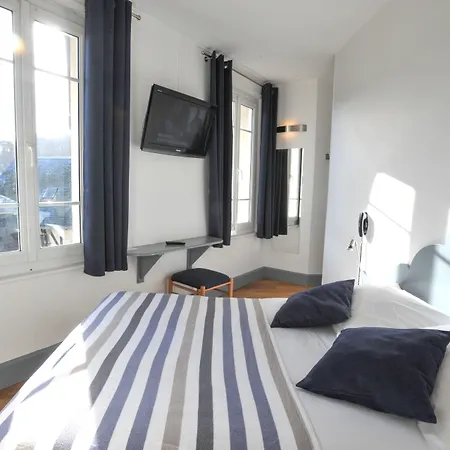 Des Falaises Hotel 3*