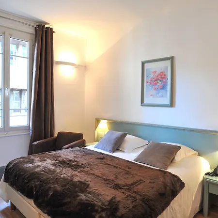 Des Falaises Hotel 3*