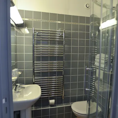 Des Falaises Hotel 3*