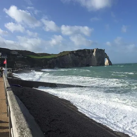 Des Falaises Hotel