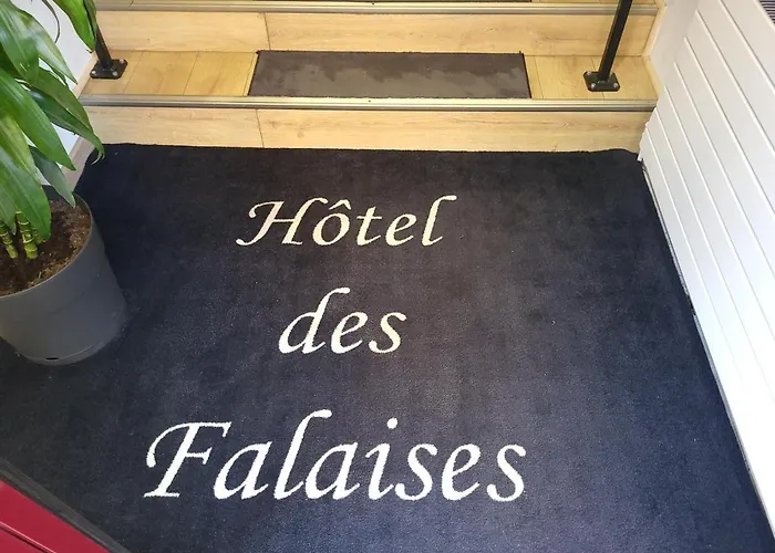 Отель Des Falaises