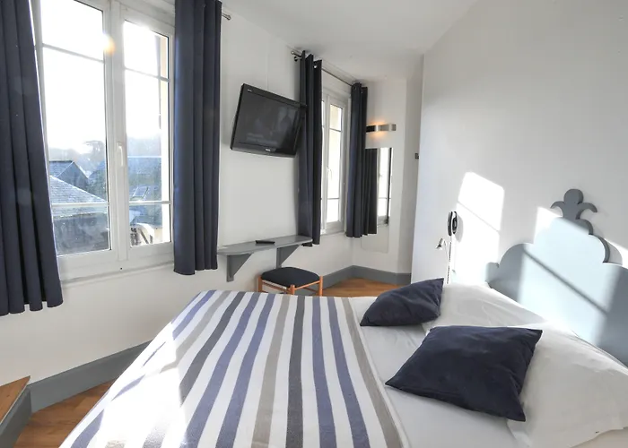 Des Falaises Otel 3*