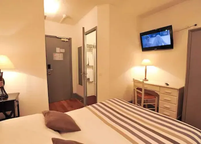 Des Falaises Otel 3*